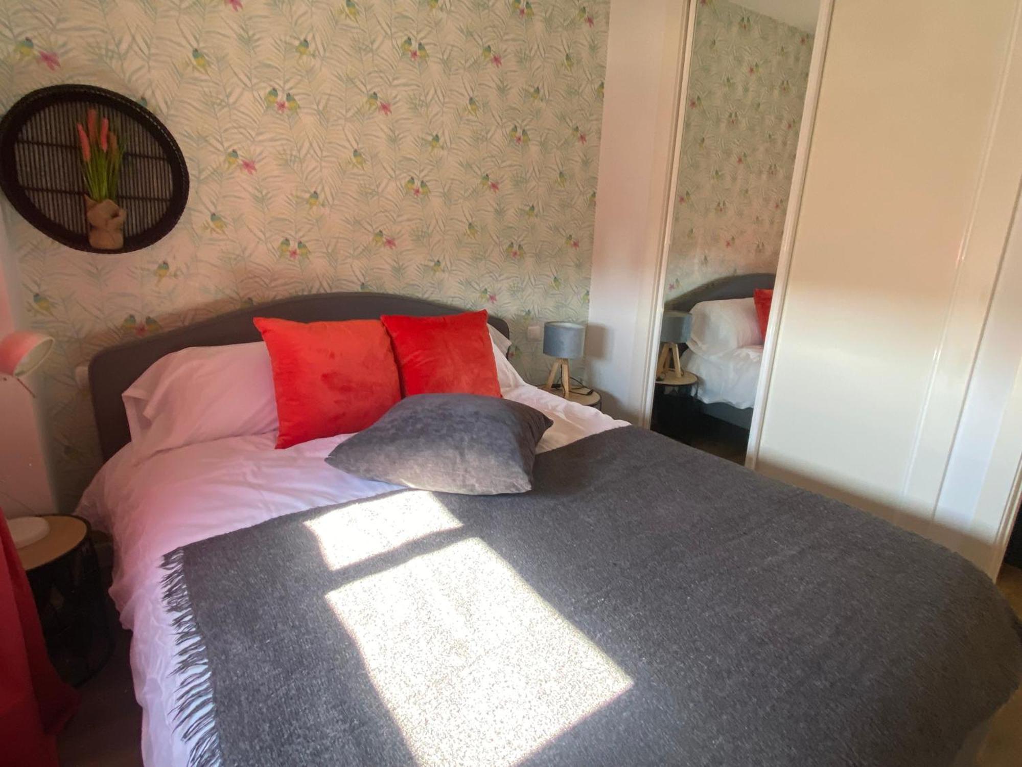 Aeropuerto Ifema 3 Apartamento *